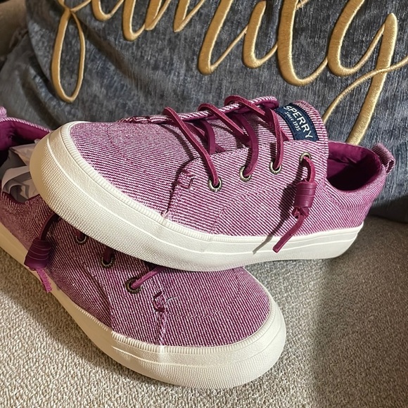 Sperry Shoes - Sperry Women's Crest Vibe Garment Wash Sneaker